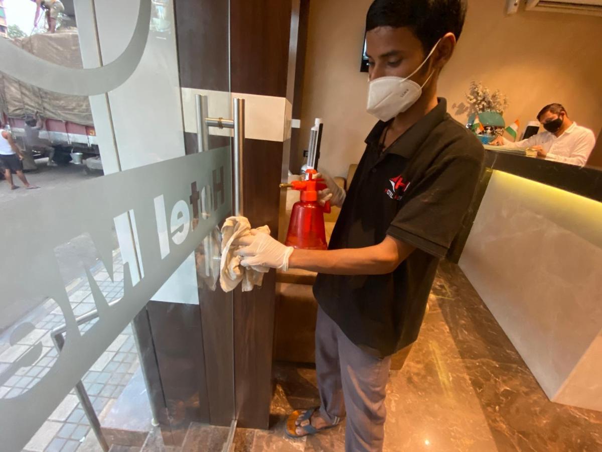 Hotel Meriton Mumbai International Airport T-2 Extérieur photo