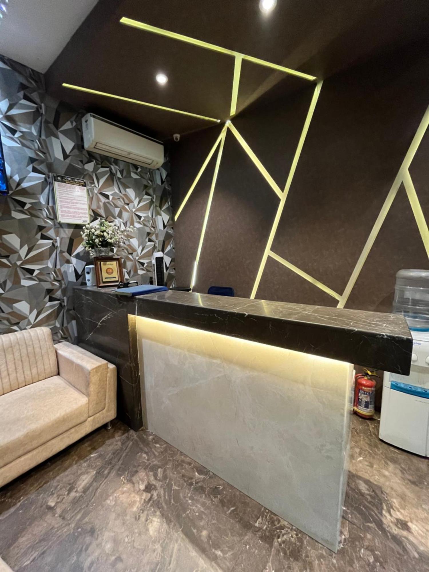 Hotel Meriton Mumbai International Airport T-2 Extérieur photo