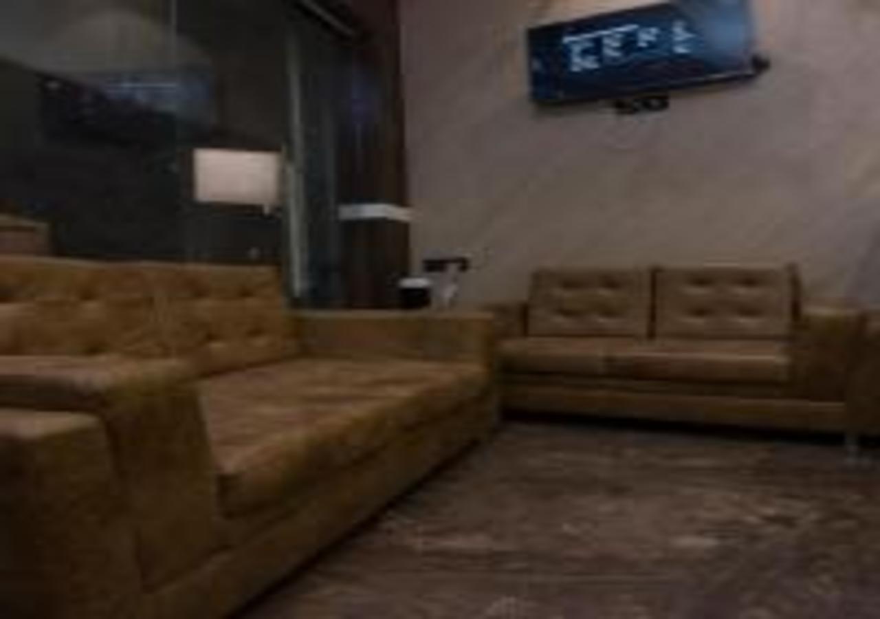 Hotel Meriton Mumbai International Airport T-2 Extérieur photo